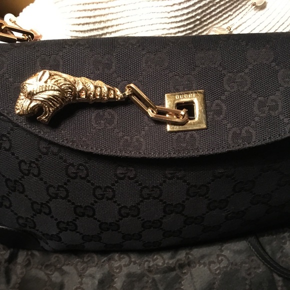 💋SOLD💋Vintage -RARE - Gucci Handbag - Picture 3 of 8